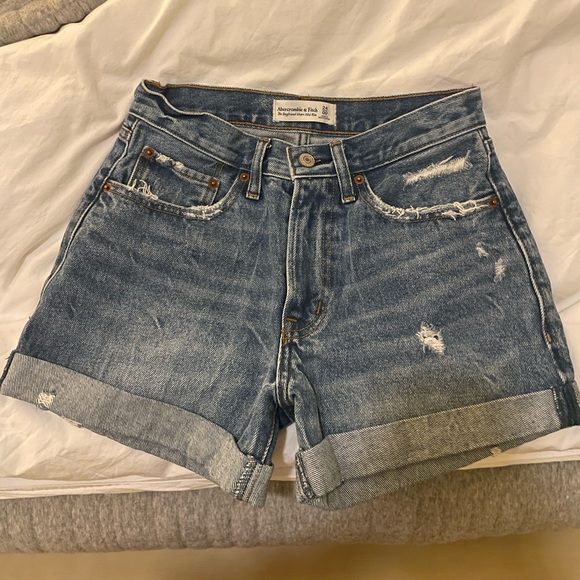 Abercrombie Jean Shorts - Picture 1 of 4